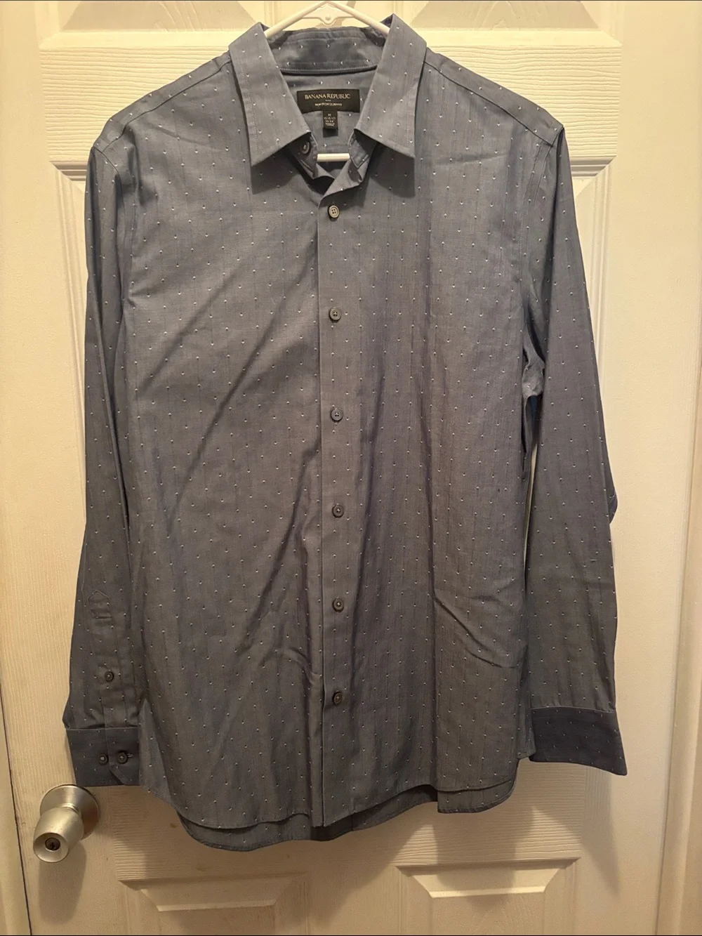 Banana Republic Men's Light Blue Dot-Pattern Dress Shirt